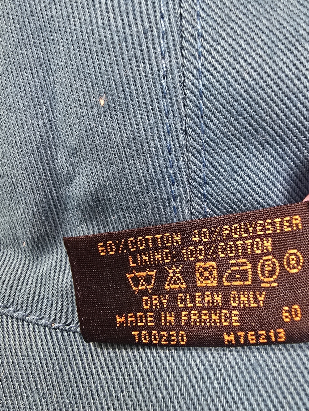 Louis Vuitton Monogram Bucket Hat - Reversible - Picture 9 of 12